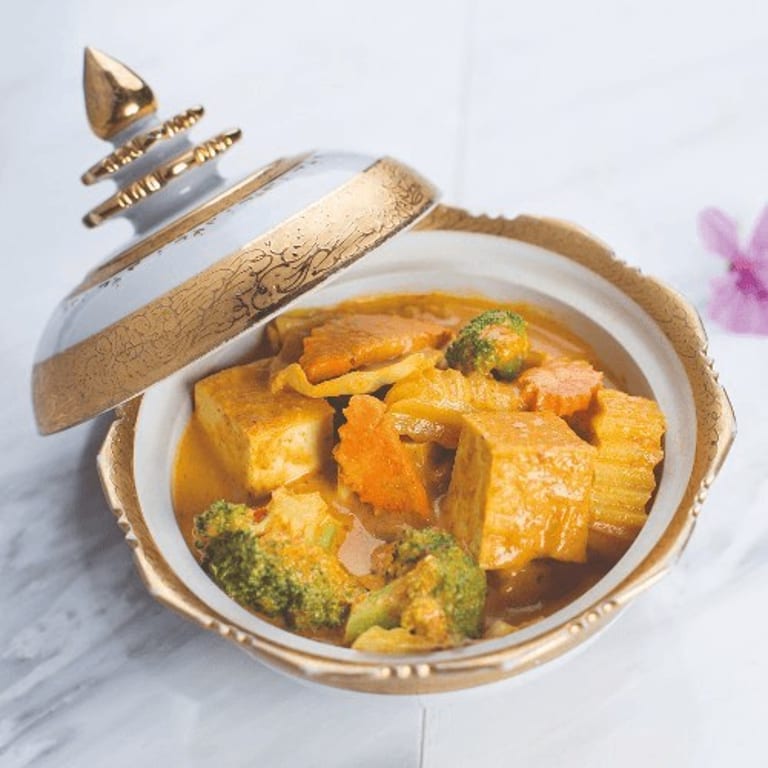 Delicious Yellow Curry Experience